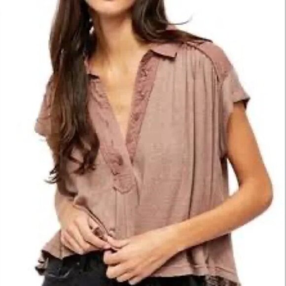 BLOUSE - Women's Free People Low Down Henley Linen Blend Cropped Top. Size Small - Picture 3 of 16